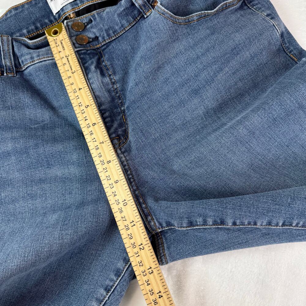 Lane Bryant Women’s Bootcut Jeans Size 20 Stretch Medium Wash - Picture 3 of 11